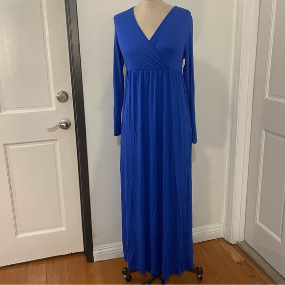 MATERNITY AAMILIFE Maternity V-Neck Long Sleeve Ruched Waist Dress - Picture 6 of 12